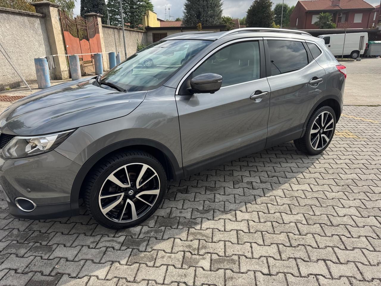 Nissan Qashqai 1.5 dCi Tekna neopatentati Euro 6 b