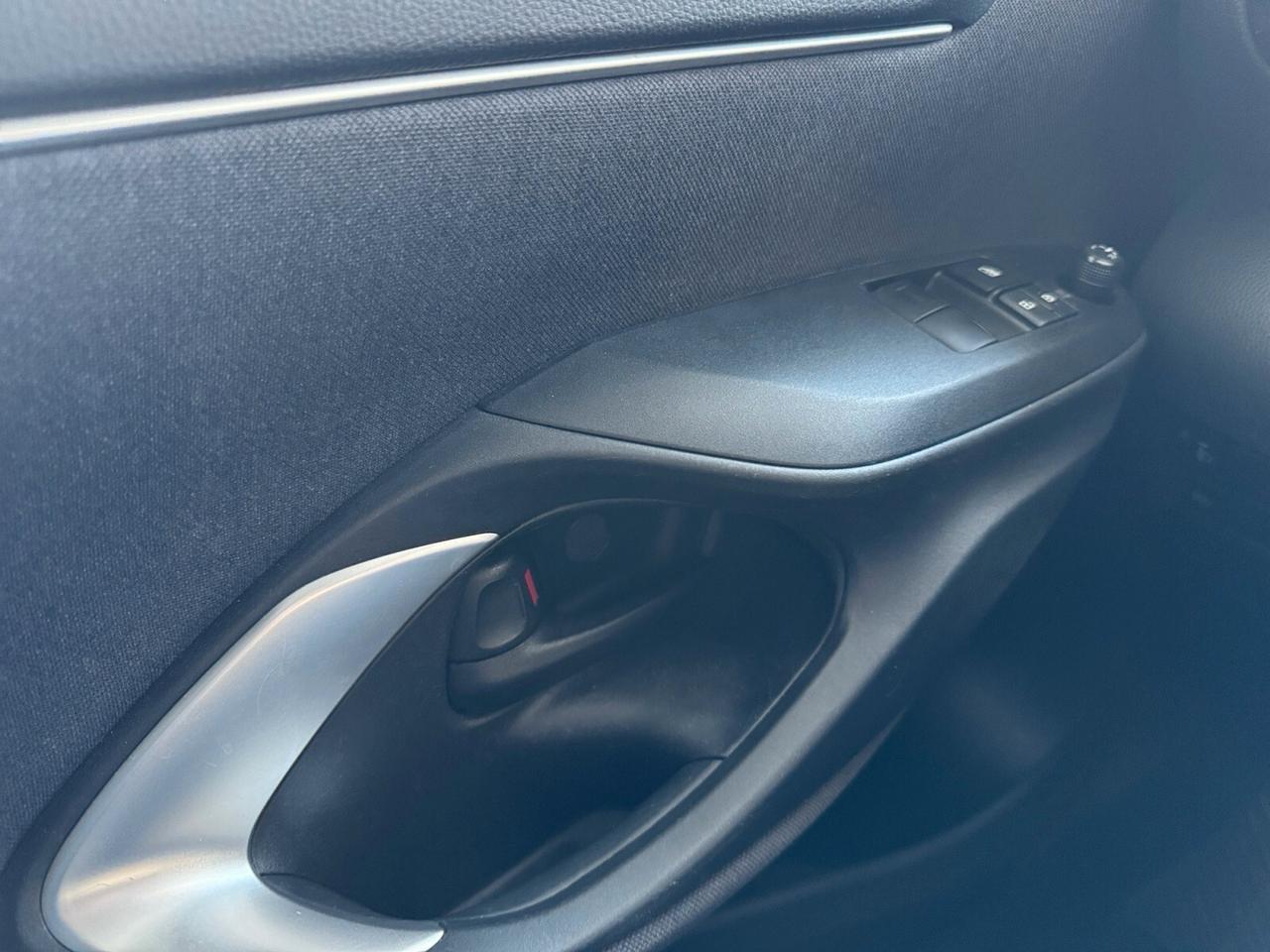 Toyota Yaris 1.5 Hybrid 5 porte Business