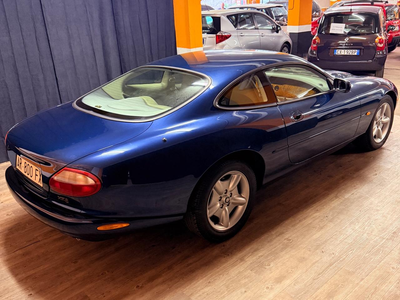 JAGUAR XK8 ISCRITTA ASI CON SOLI 78.430 KM IN CONDIZIONI DA VETRINA