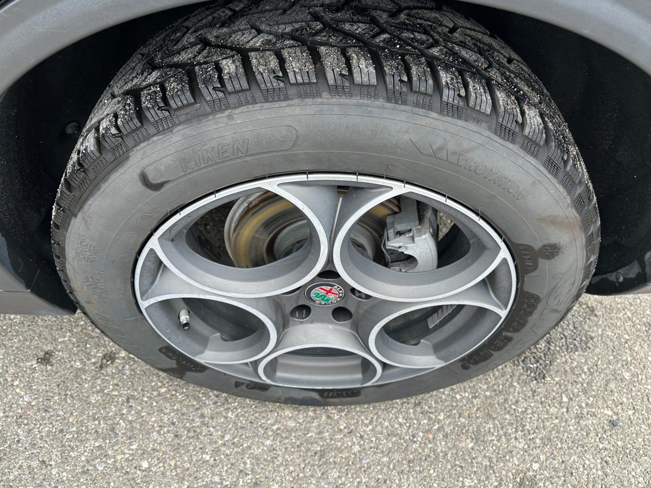 Alfa Romeo Stelvio 2.2 Turbodiesel 190 CV AT8 Q4 Business