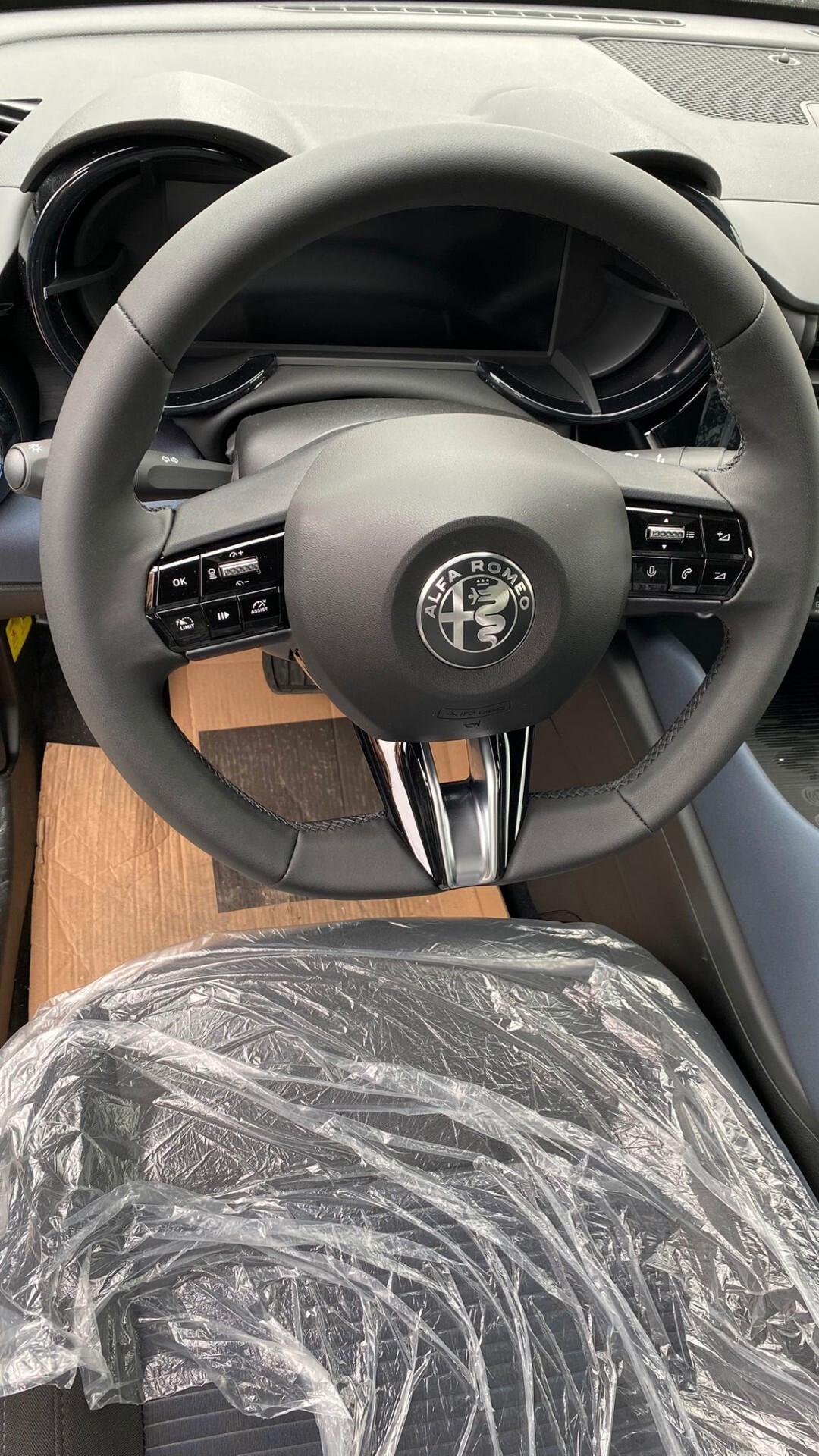 Alfa Romeo Junior 1.2 145 CV Hybrid eDCT6 Sprint - TRATTATIVA IN SEDE