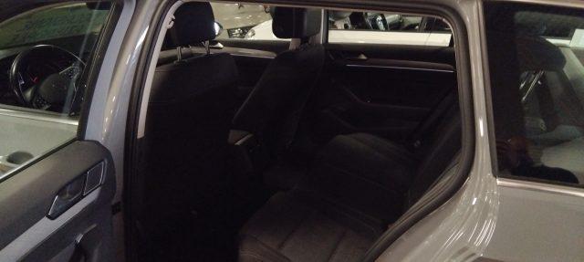 VOLKSWAGEN Passat VAR. 2.0 TDI DSG Business LED