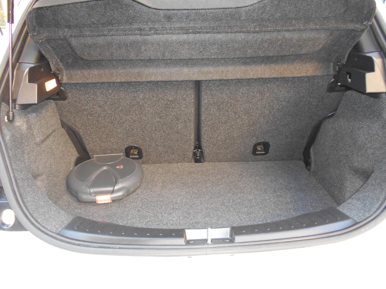 Nissan Micra 1.2 12V 5 porte GPL Eco Comfort