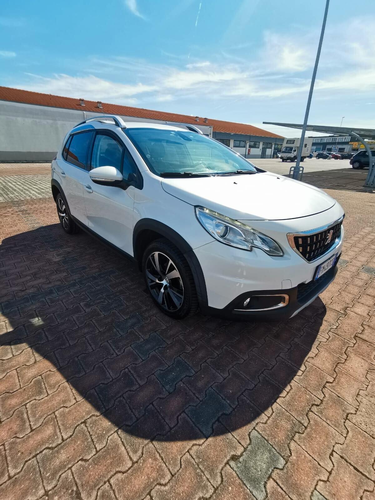 Peugeot 2008 BlueHDi 100 Allure 2017 NAV/RETROC.