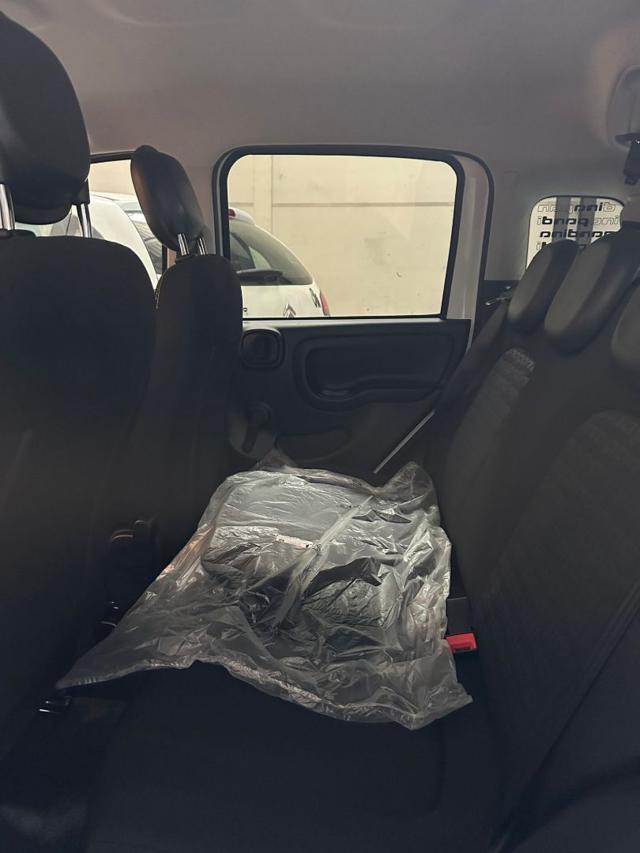 FIAT Panda New Panda 1.0 FireFly S&S Hybrid Pandina