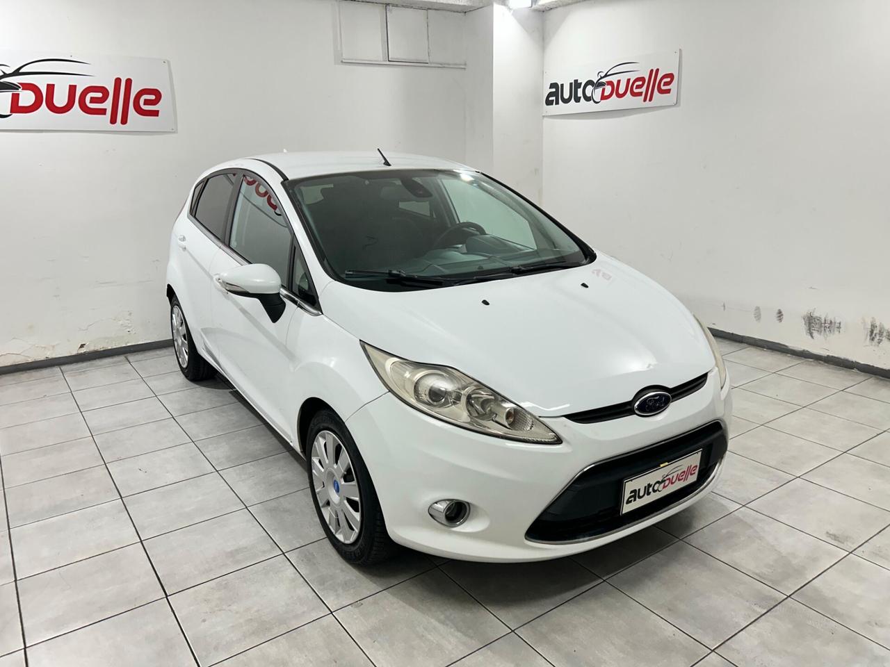 Ford Fiesta 1.4 TDCi 68CV 5 porte Titanium