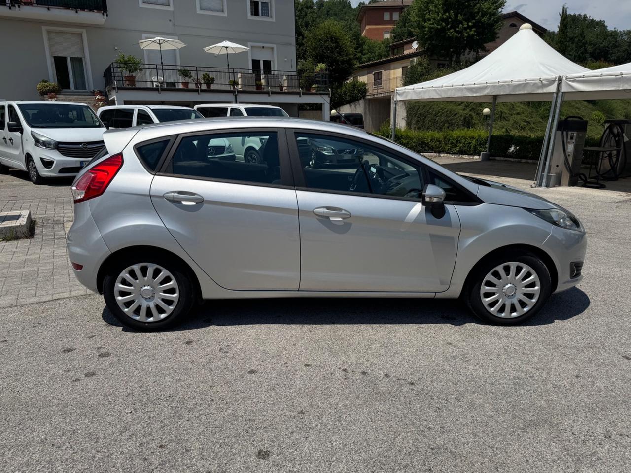 Ford Fiesta 1.5 tdci 75CV 5 porte