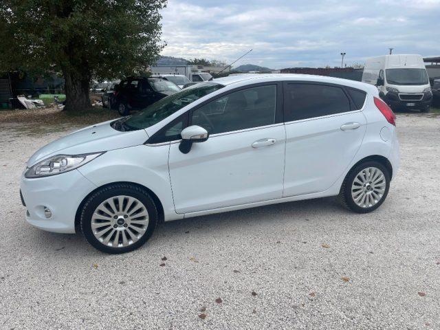 FORD Fiesta 1.6 TDCi 90CV 5 porte DPF Titanium