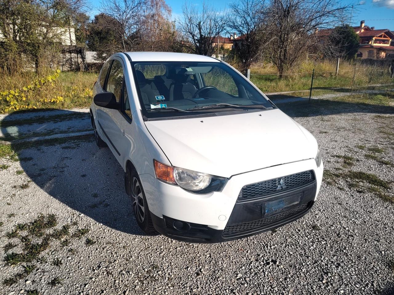 Mitsubishi Colt 1.1 anno 2010 Uniproprietaria