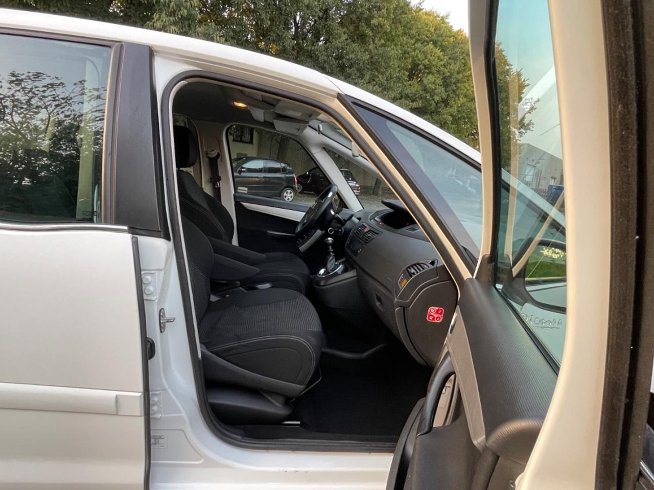Citroen C4 Picasso 1.6 HDi 110 FAP Exclusive per Neopatentati