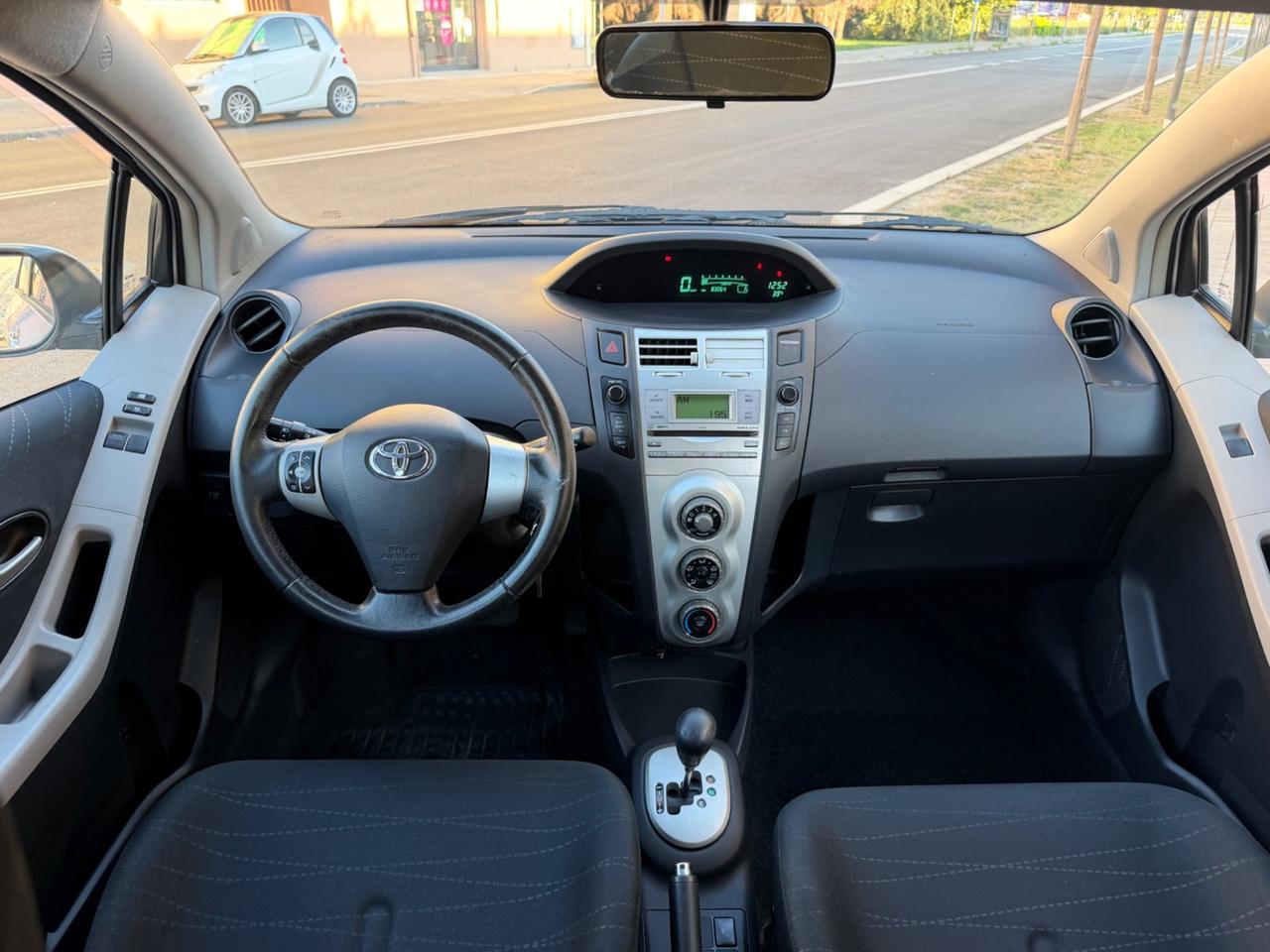 Toyota Yaris 1.3 5 porte M-MT Sol
