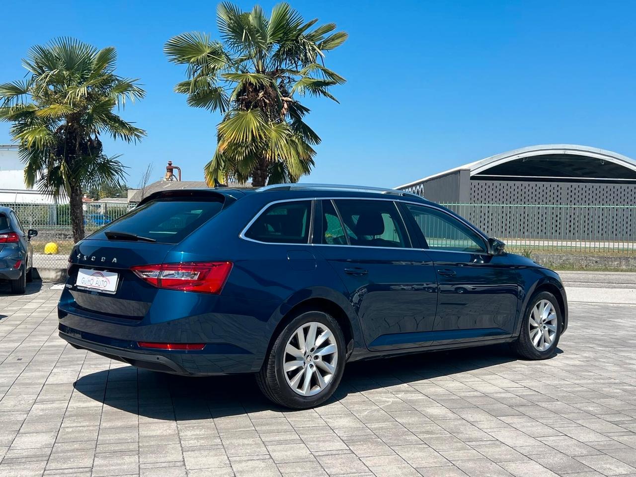 Skoda Superb 2.0 TDI EVO 200 CV SCR DSG Wagon Executive