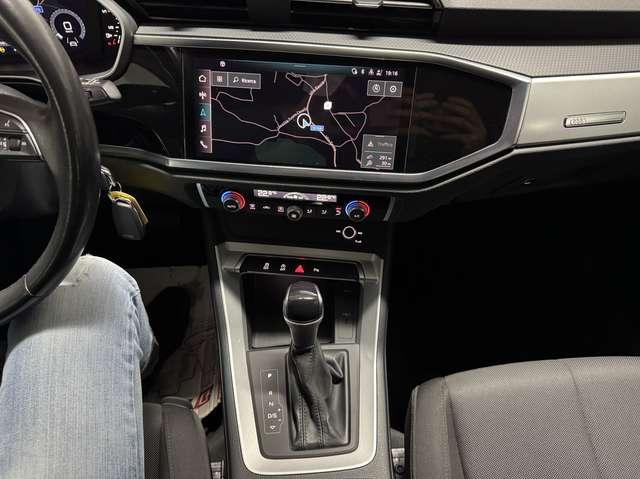 Audi Q3 35 2.0 tdi Business s-tronic