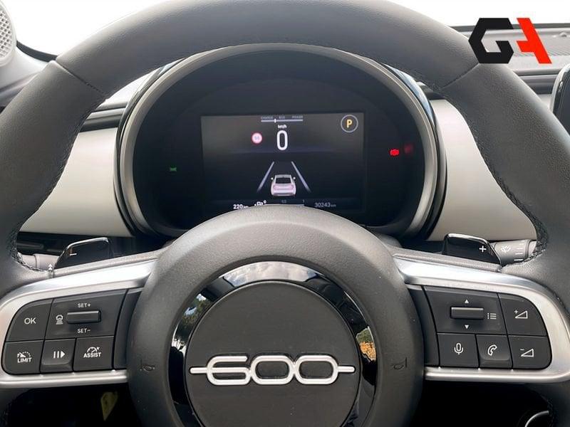 FIAT 600 600 Hybrid 100 CV DCT MHEV La Prima