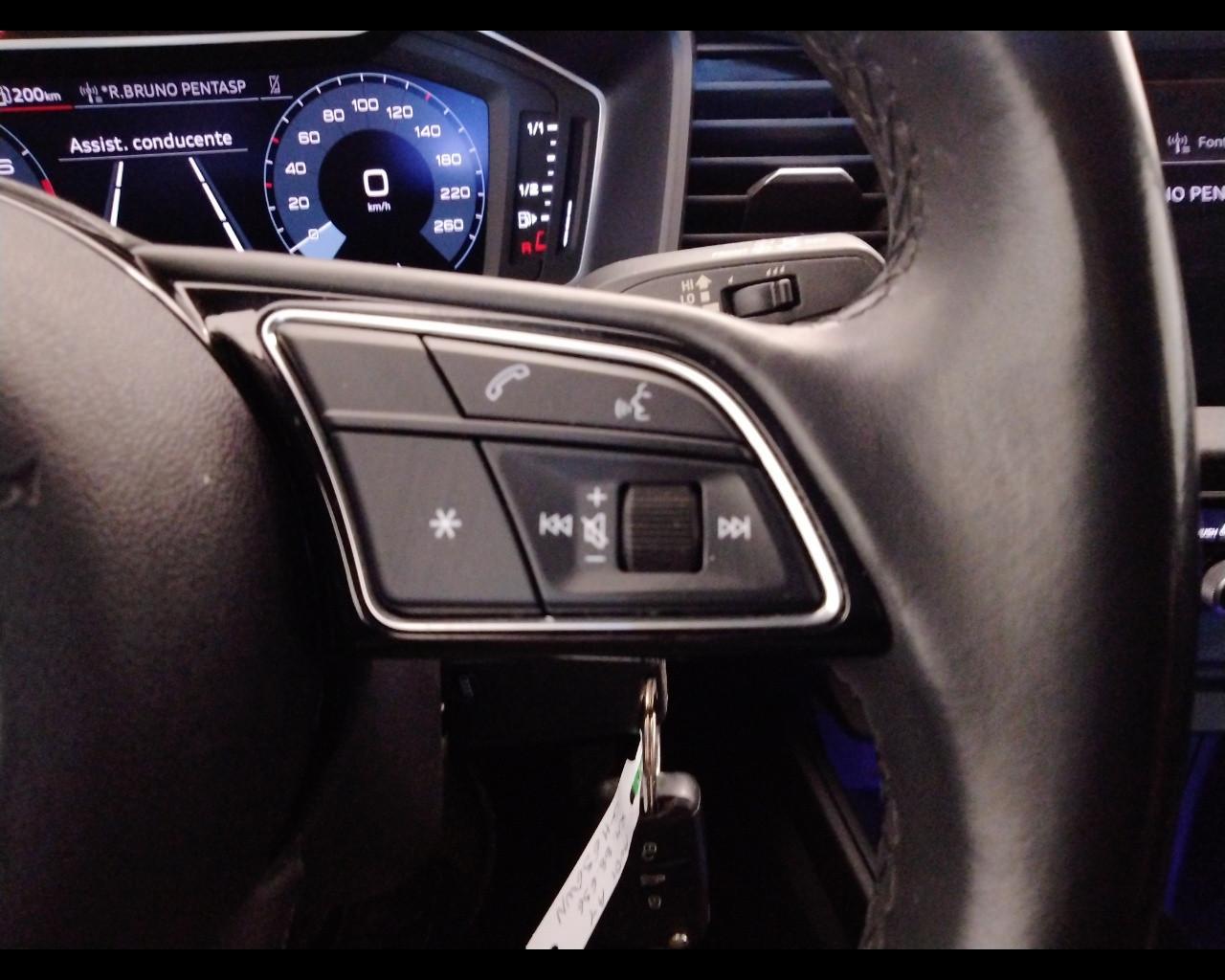 AUDI A1 II 2019 Sportback - A1 Sportback 30 1.0 tfsi Admired Adva