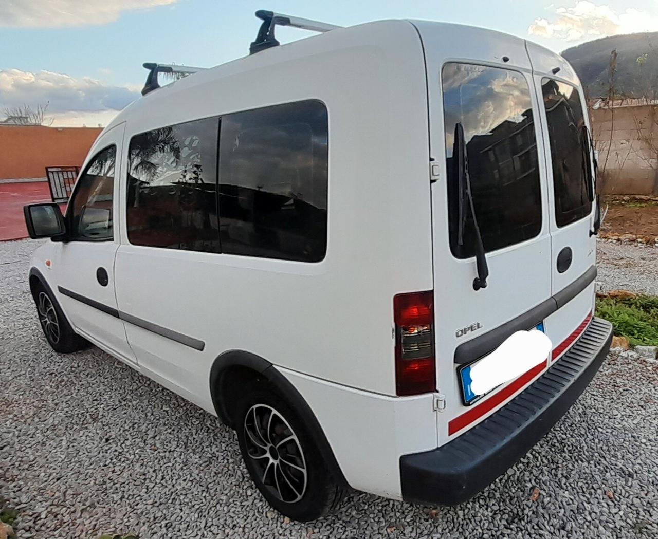 Opel Combo 1.7 DI 5p. Tour
