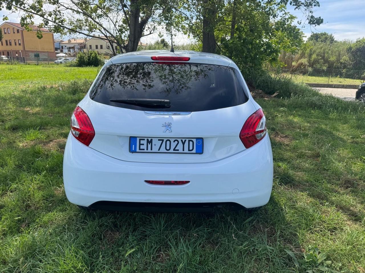 Peugeot 208 1.4 e-HDi 68 CV S&S 5 porte Active Neo P