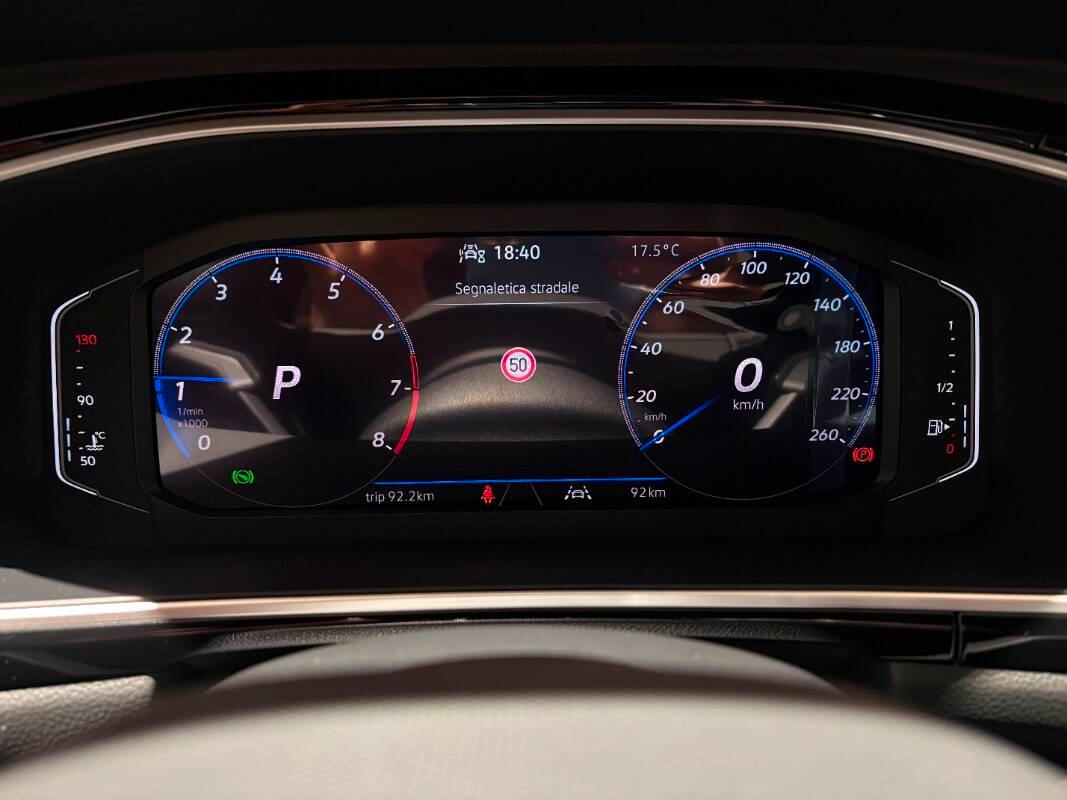 Volkswagen T-Roc 1.5 tsi R-Line dsg