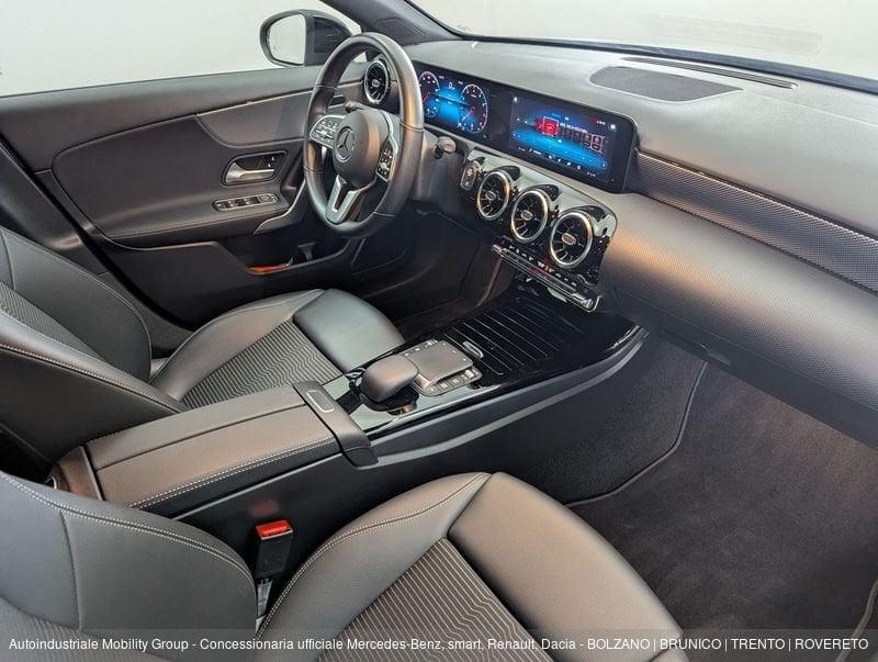 Mercedes-Benz Classe A 180 SPORT AUTOMATIC