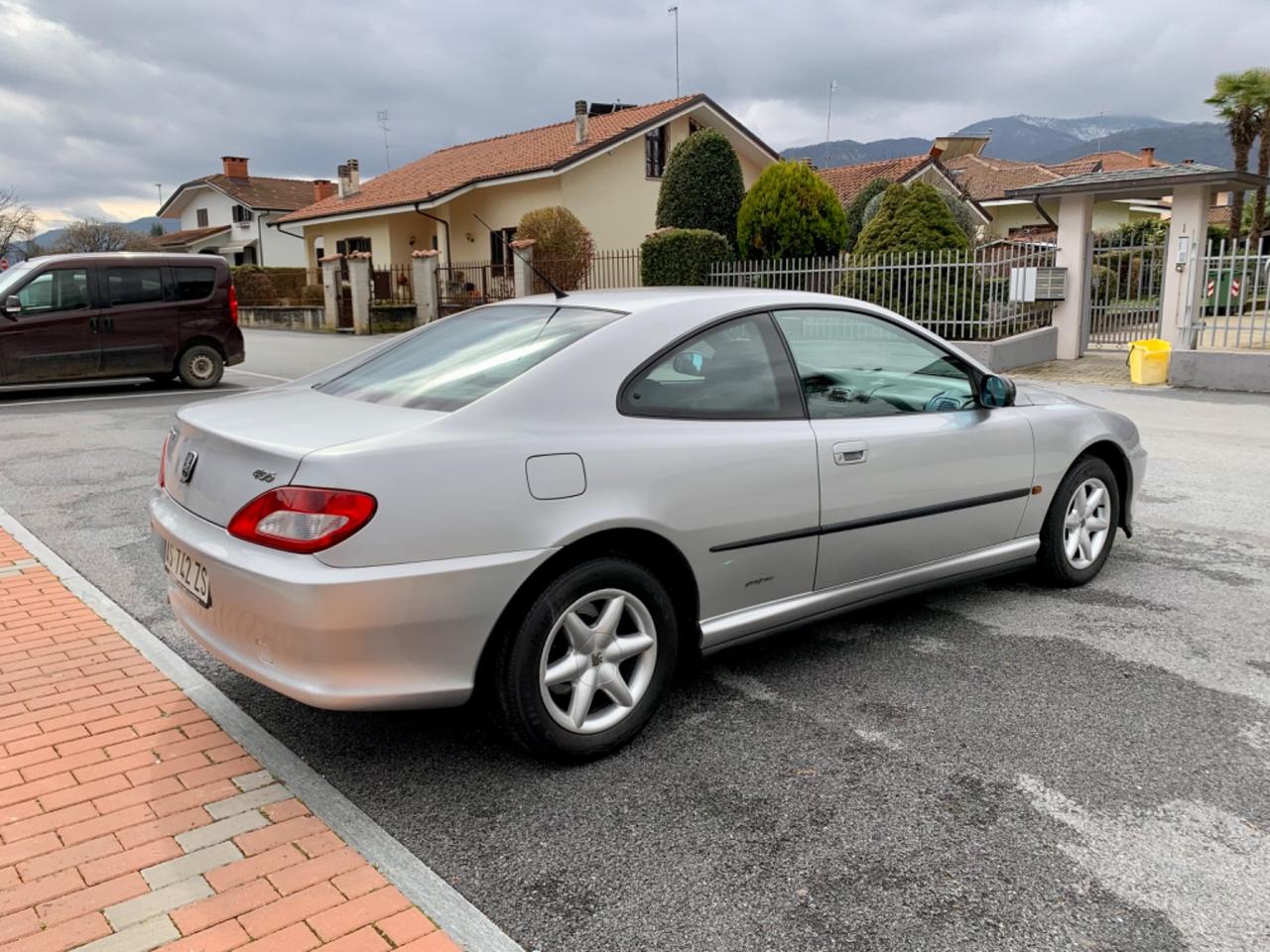 Peugeot 406 2.0i 16V Coupé