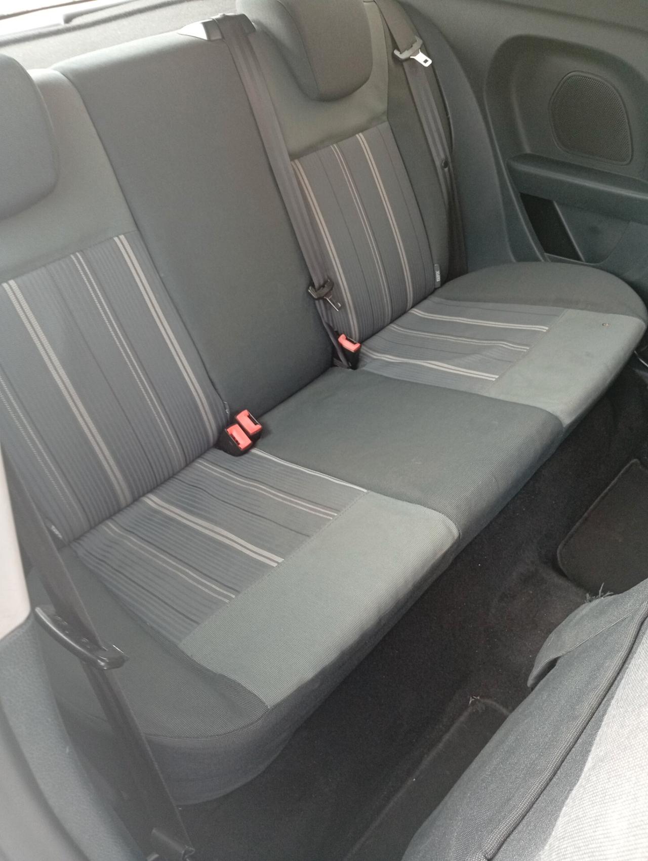 Ford Fiesta 1.2 16V 3p. Ghia