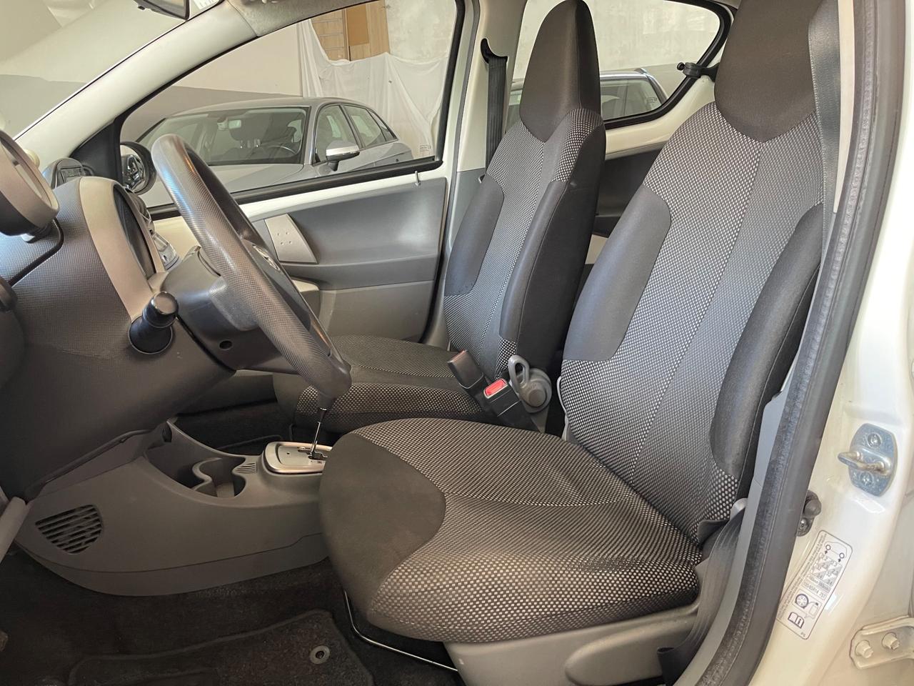 Toyota Aygo 1.0 12V VVT-i 5 porte Now Connect