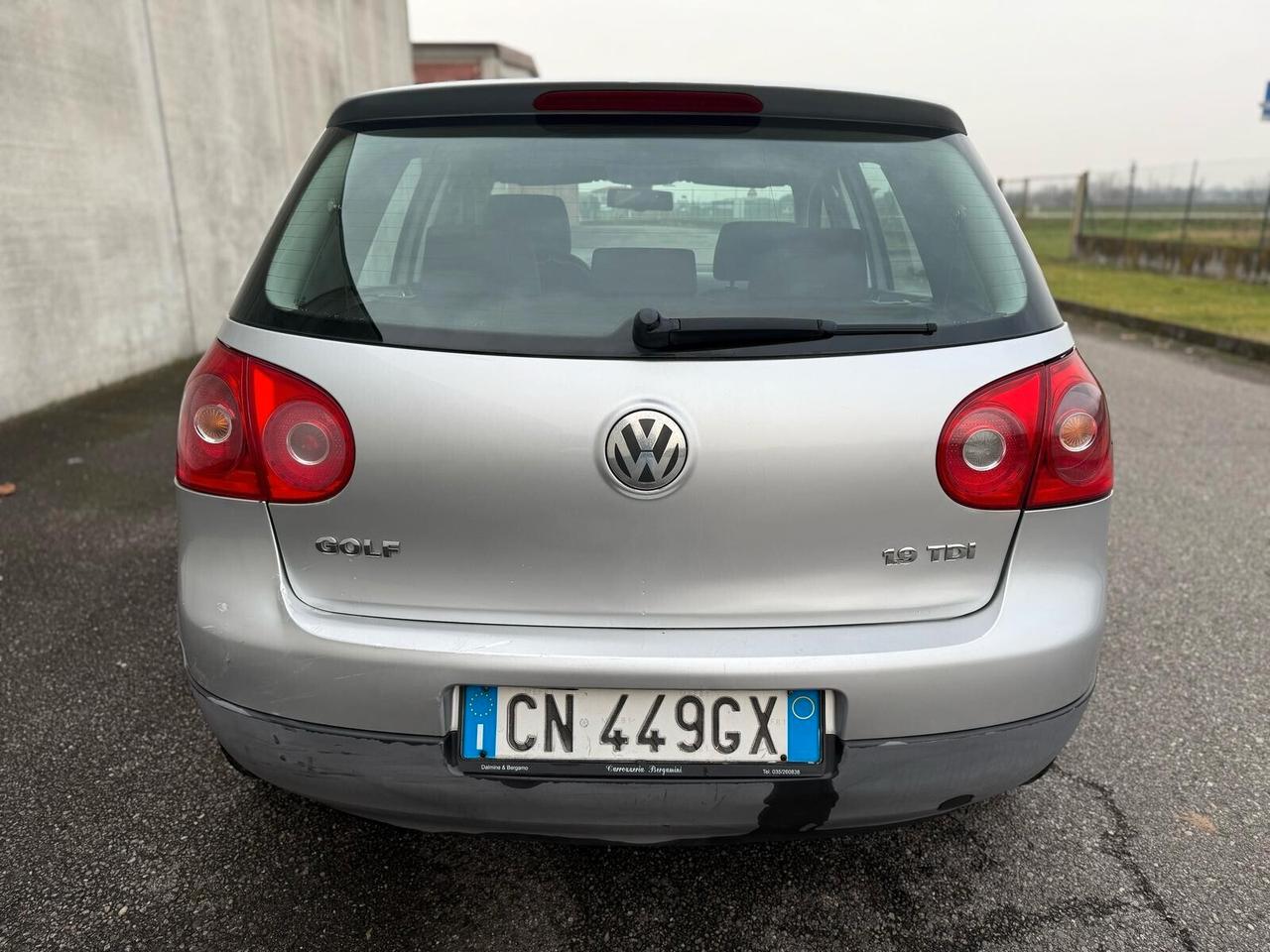 Volkswagen Golf 1.9 TDI 5p. 105CV NEOPATENTATI