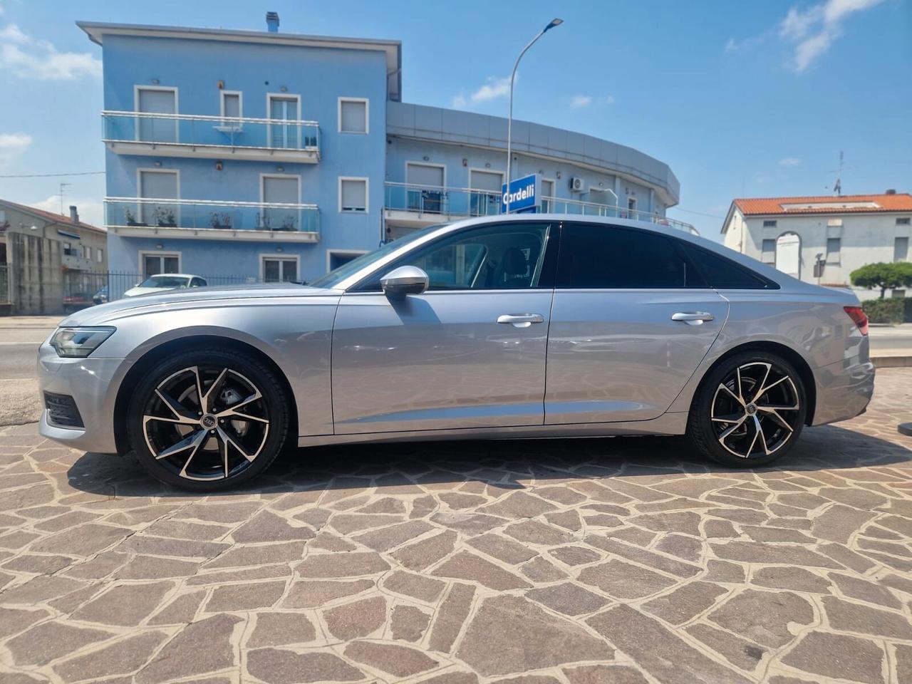 Audi A6 40 2.0 TDI quattro ultra S tronic Business