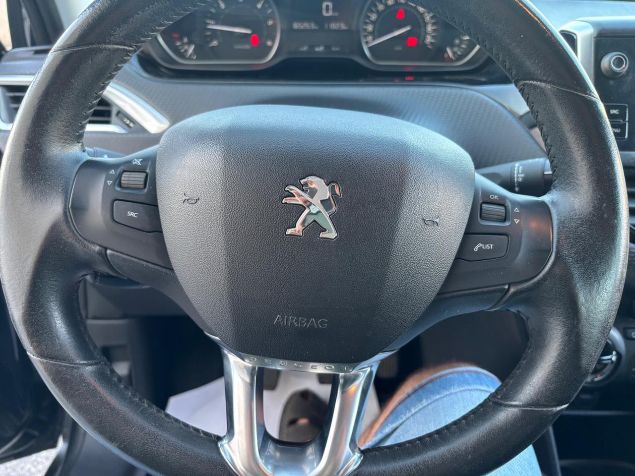 Peugeot 2008 BlueHDi 100 S&S Allure
