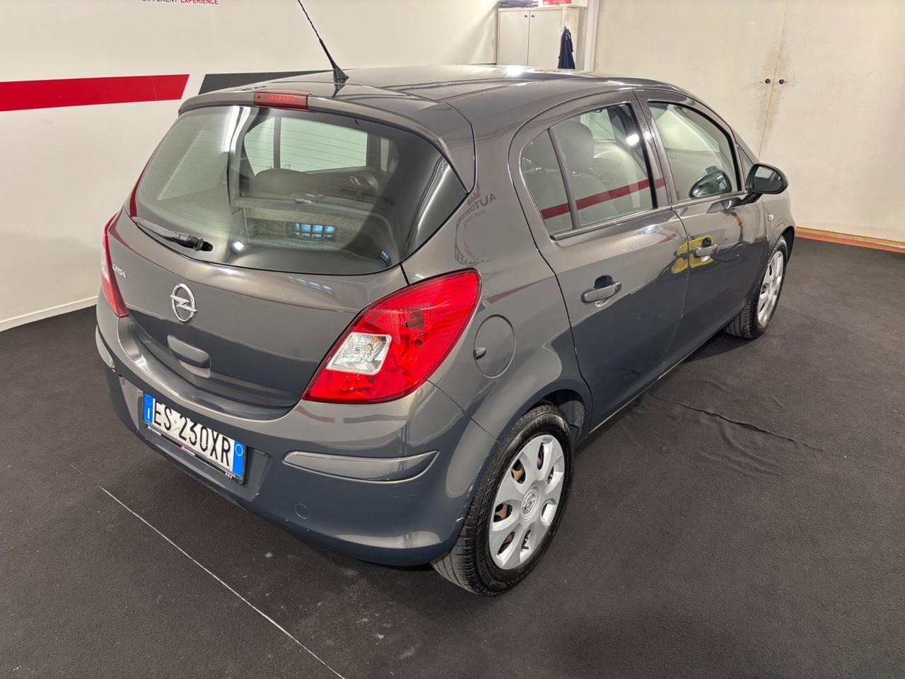 Opel Corsa 1.2 85CV 5 porte GPL-TECH Edition