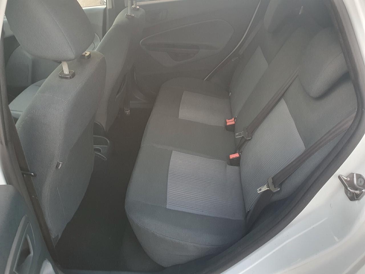 Ford Fiesta 1.4 TDCi 5p. Neopatentati 2010