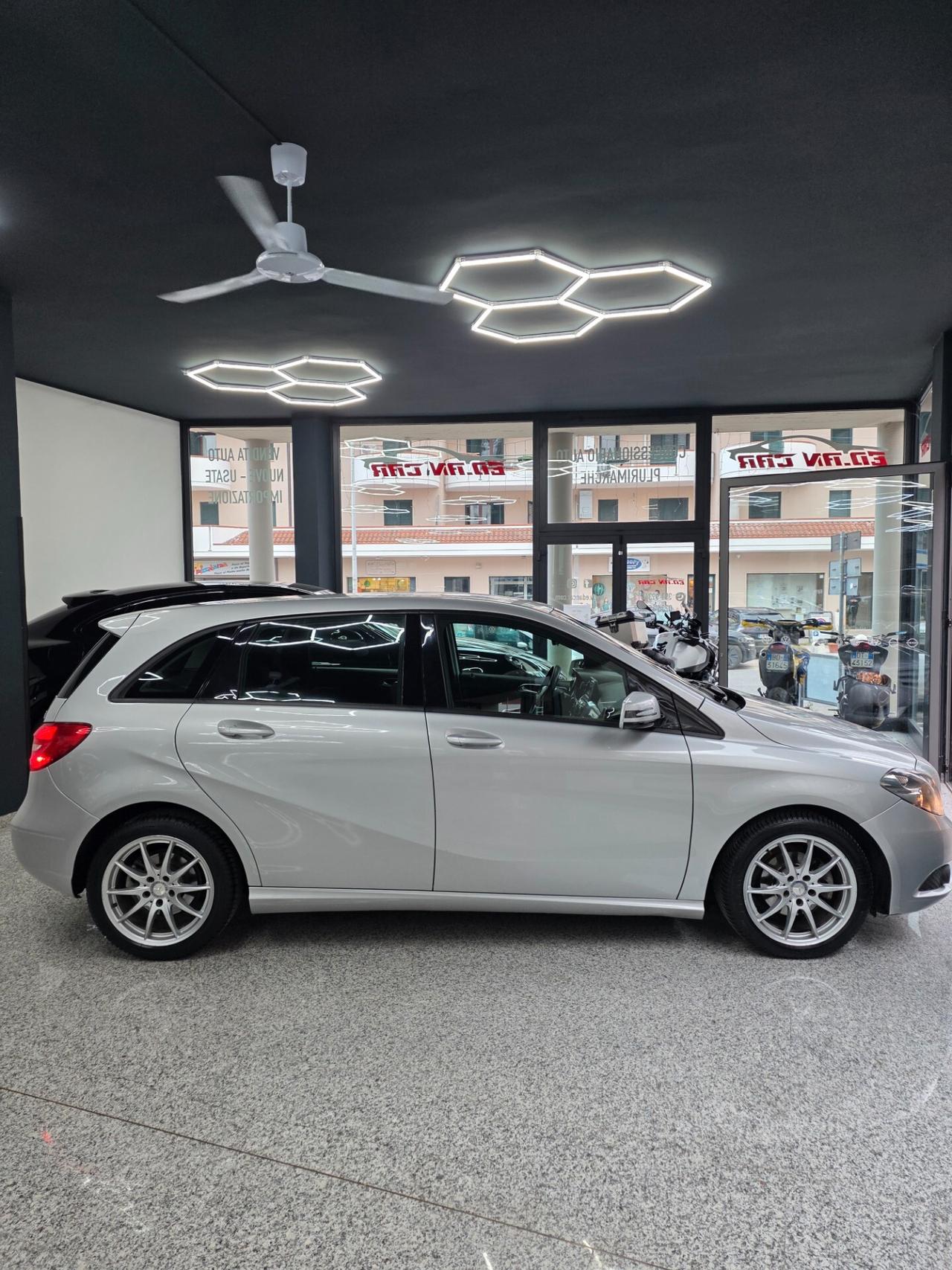 Mercedes-benz B 180 CDI BlueEFFICIENCY Premium