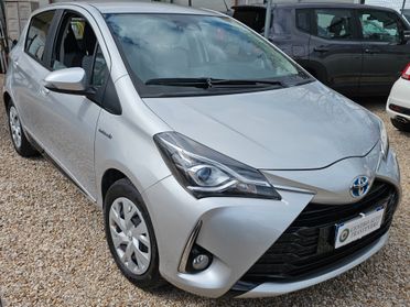 Toyota Yaris 1.5 Hybrid 5 porte Business