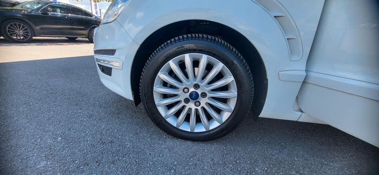 Ford S-Max 2.0 TDCi 163CV New Titanium