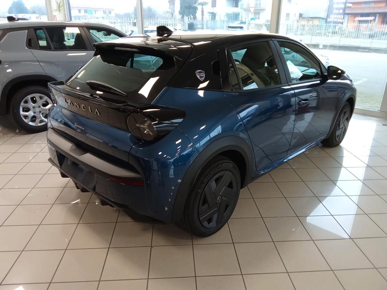 Lancia Ypsilon Hybrid e-DCT