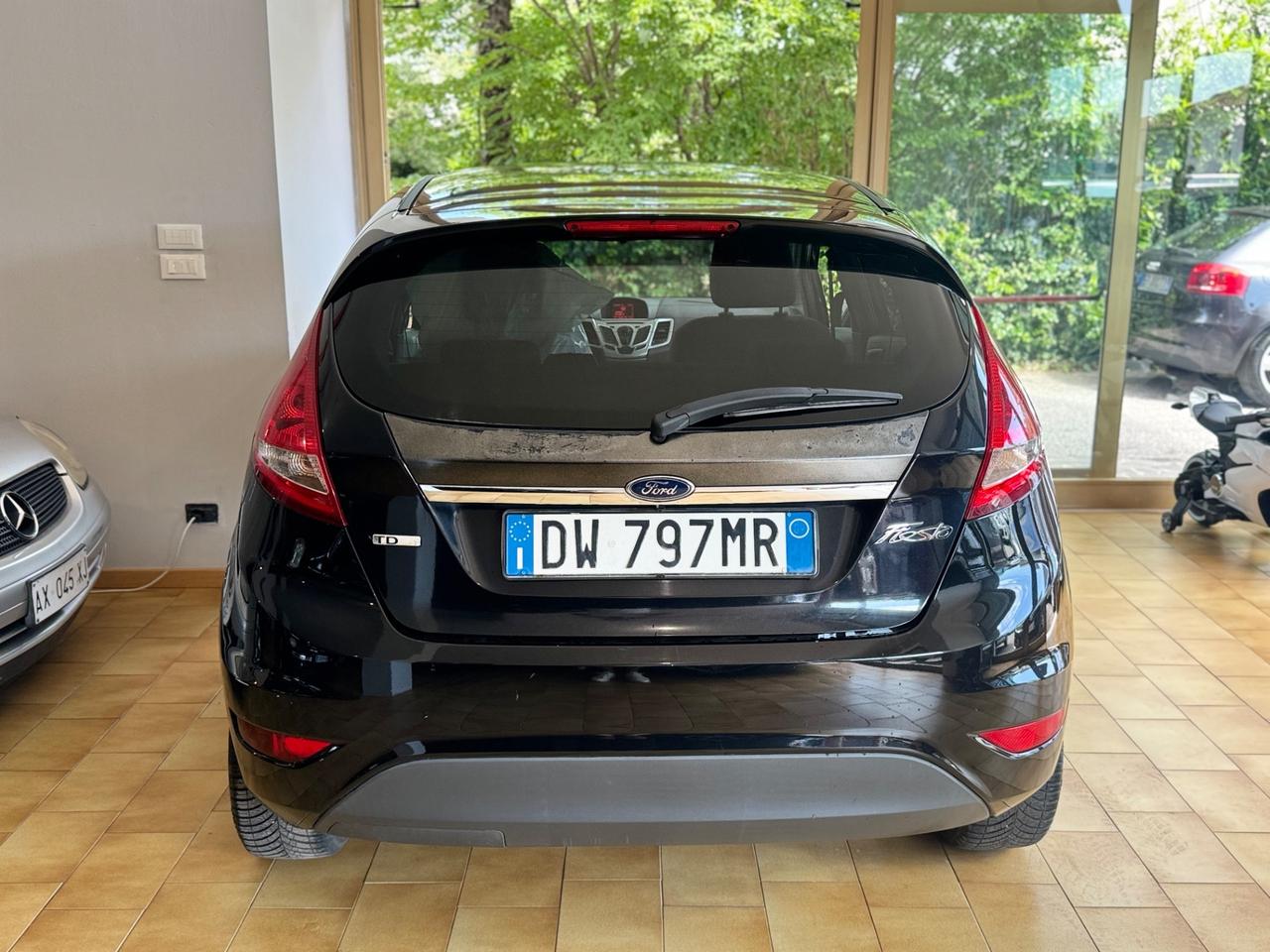 Ford Fiesta 1.4 TDCi 68CV 5 porte Titanium