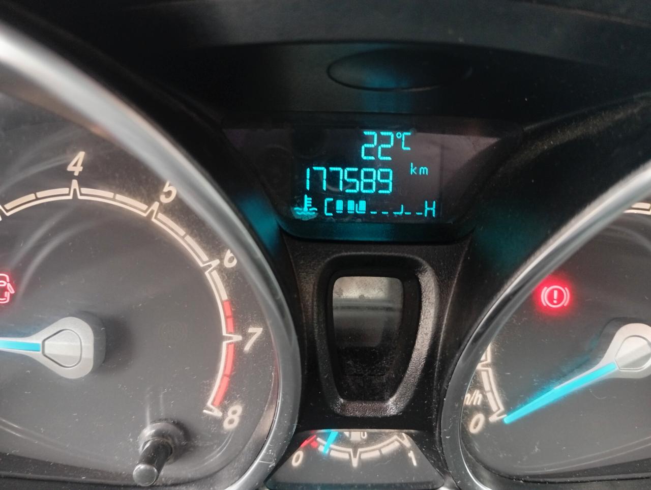 Ford Fiesta 1.4 5p. Bz.- GPL Titanium NEOPATENTATI OK