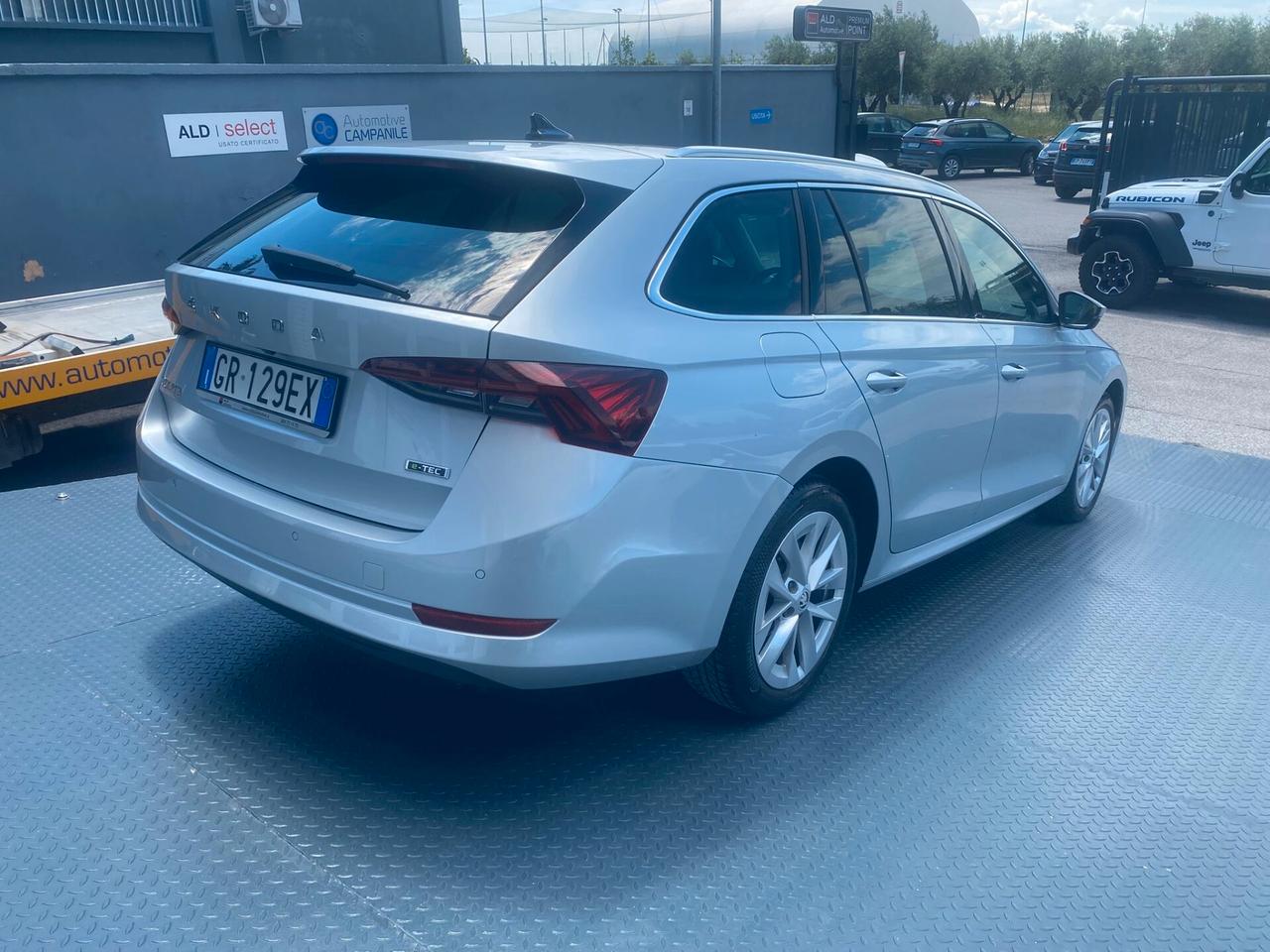 Skoda Octavia 1.5 e-TEC DSG Wagon Style