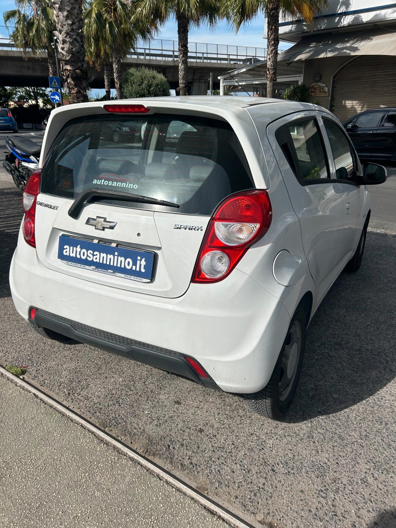 Chevrolet Spark 1.0 LT