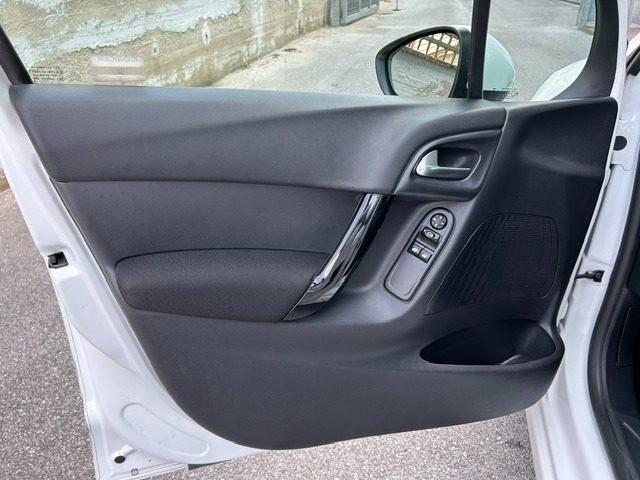 CITROEN C3 1.2 82CV 5P "CAMBIO AUTOMATICO"