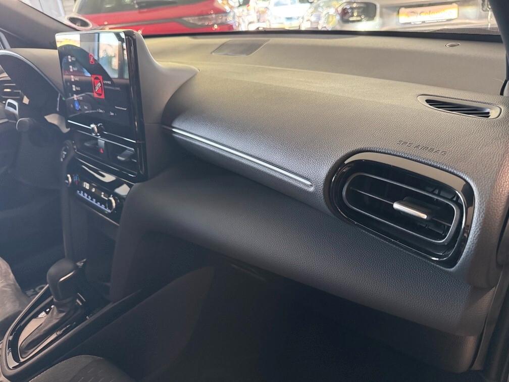 Toyota Yaris Cross 1.5h Trend fwd 130cv e-cvt Led App conn Cam 17" Neop