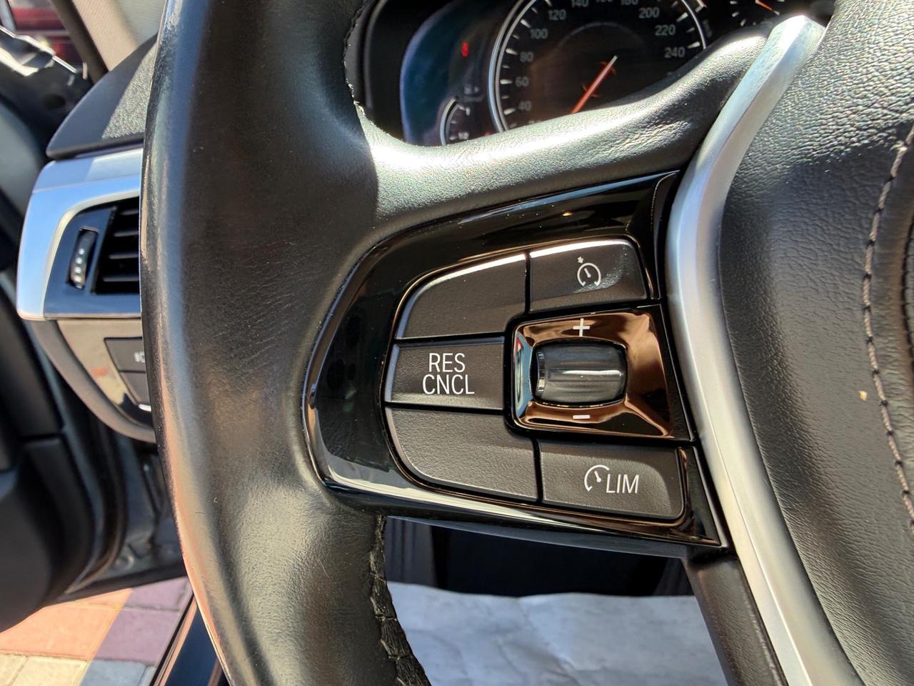 Bmw 520d xDrive Touring Luxury