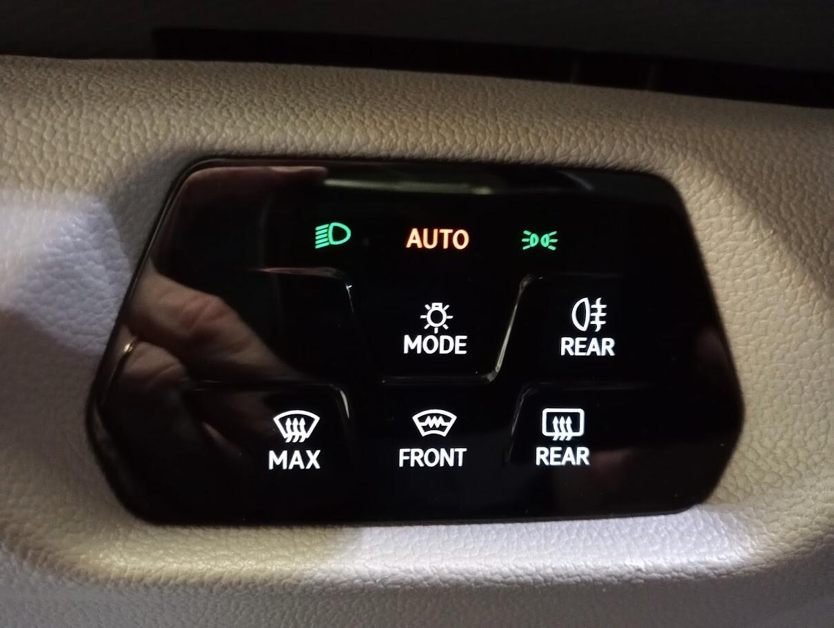 Volkswagen T7 Multivan TDI 150cv DSG 6P *IVA COMPRESA*