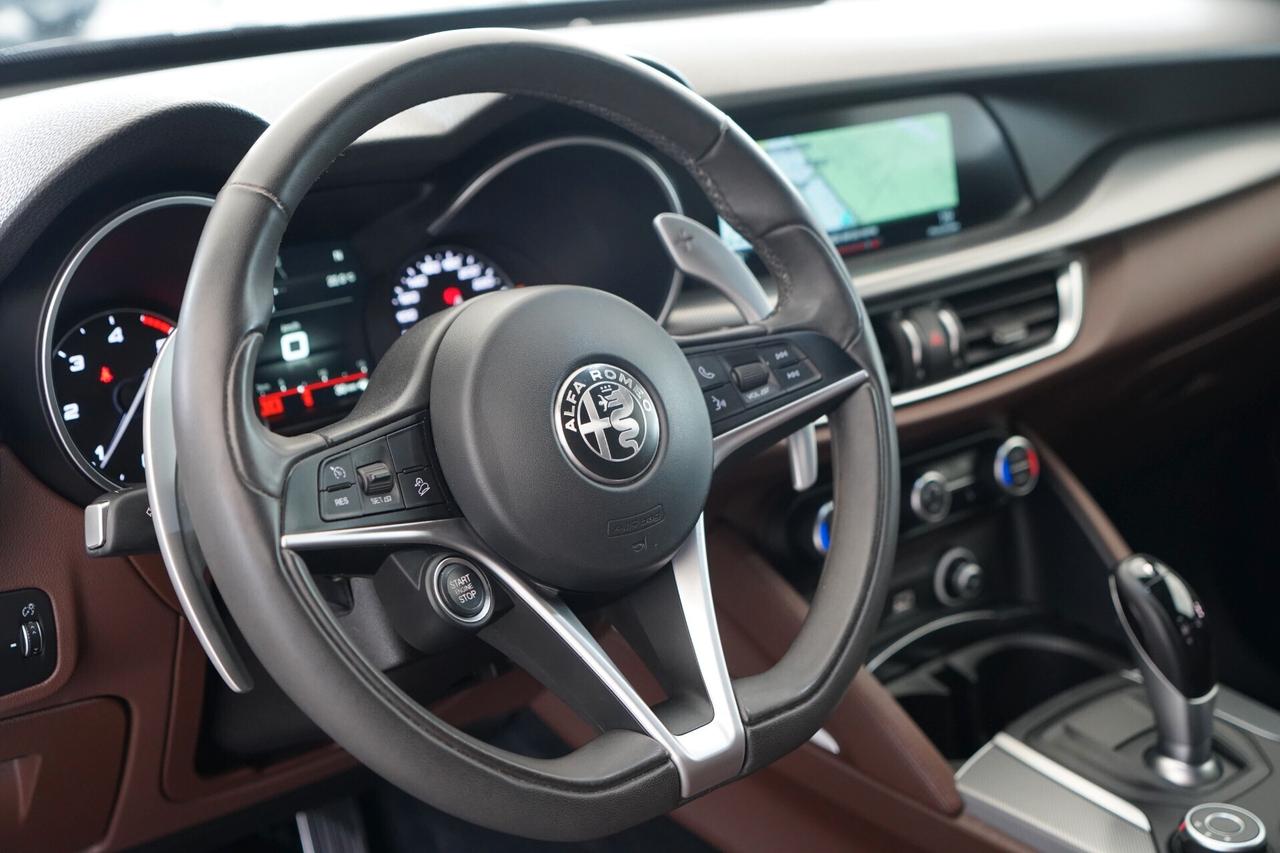 Alfa Romeo Stelvio 2.2 Turbodiesel 210 CV AT8 Q4 Super