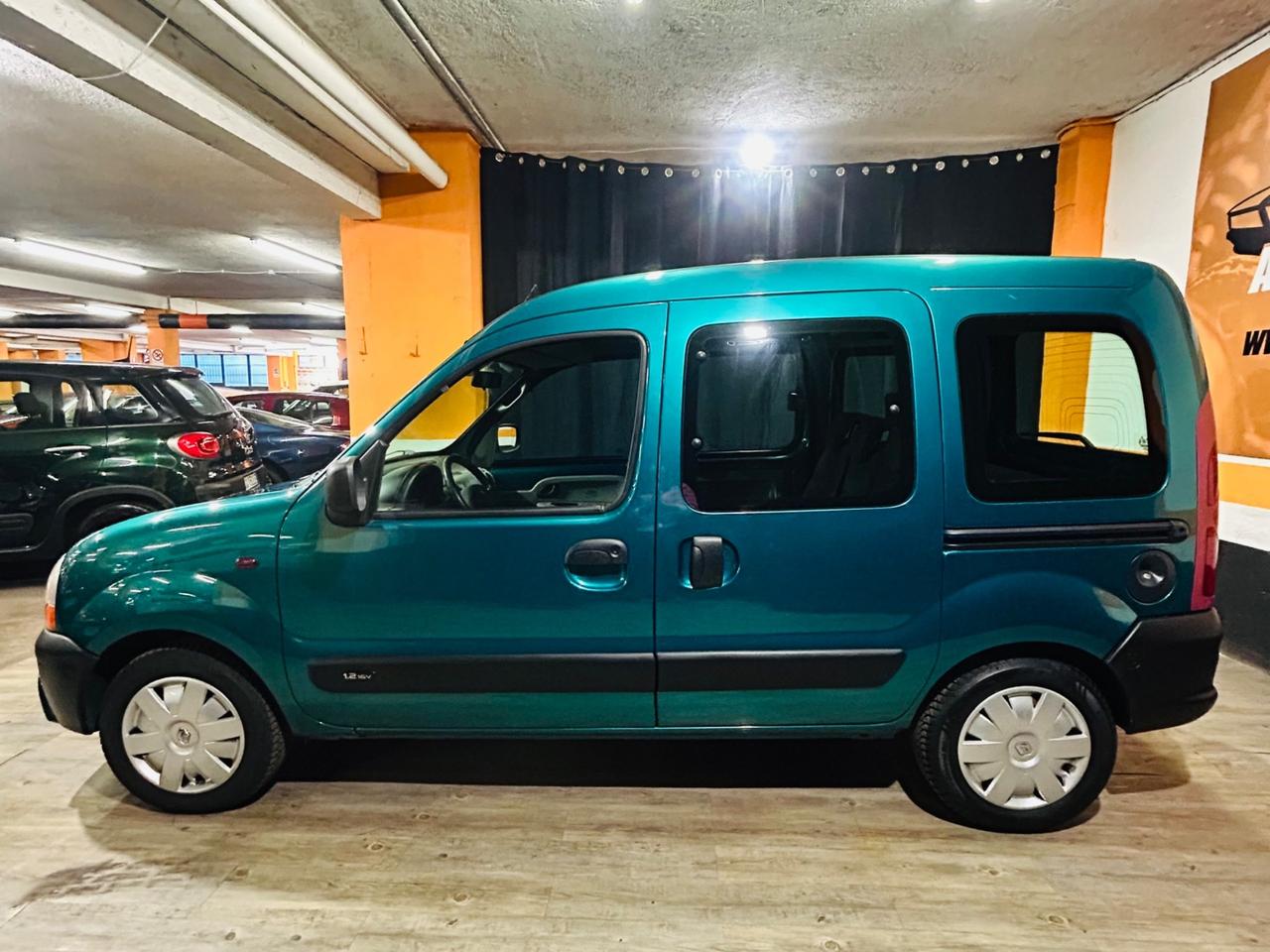 RENAULT KANGOO 1.2 16V IN PERFETTE CONDIZIONI .