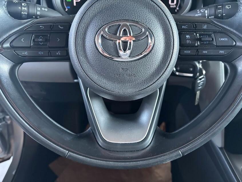 Toyota Yaris Cross 1.5 Hybrid . E-CVT Active