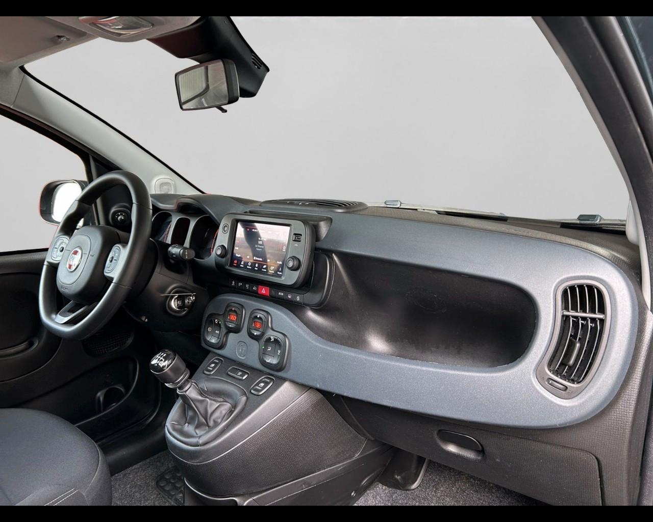 FIAT Panda III 2021 Cross - Panda 1.0 firefly hybrid Cross s&s 70cv 5p.ti