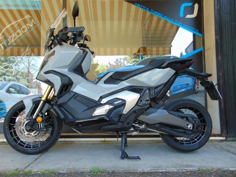Honda X-ADV 750 ABS DCT