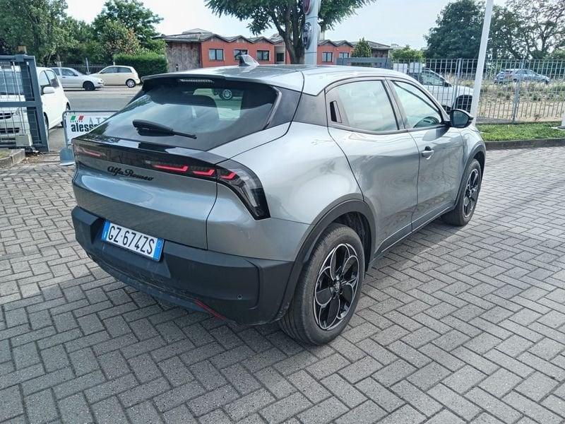 Alfa Romeo Junior BEV 156CV/115kW elettrica