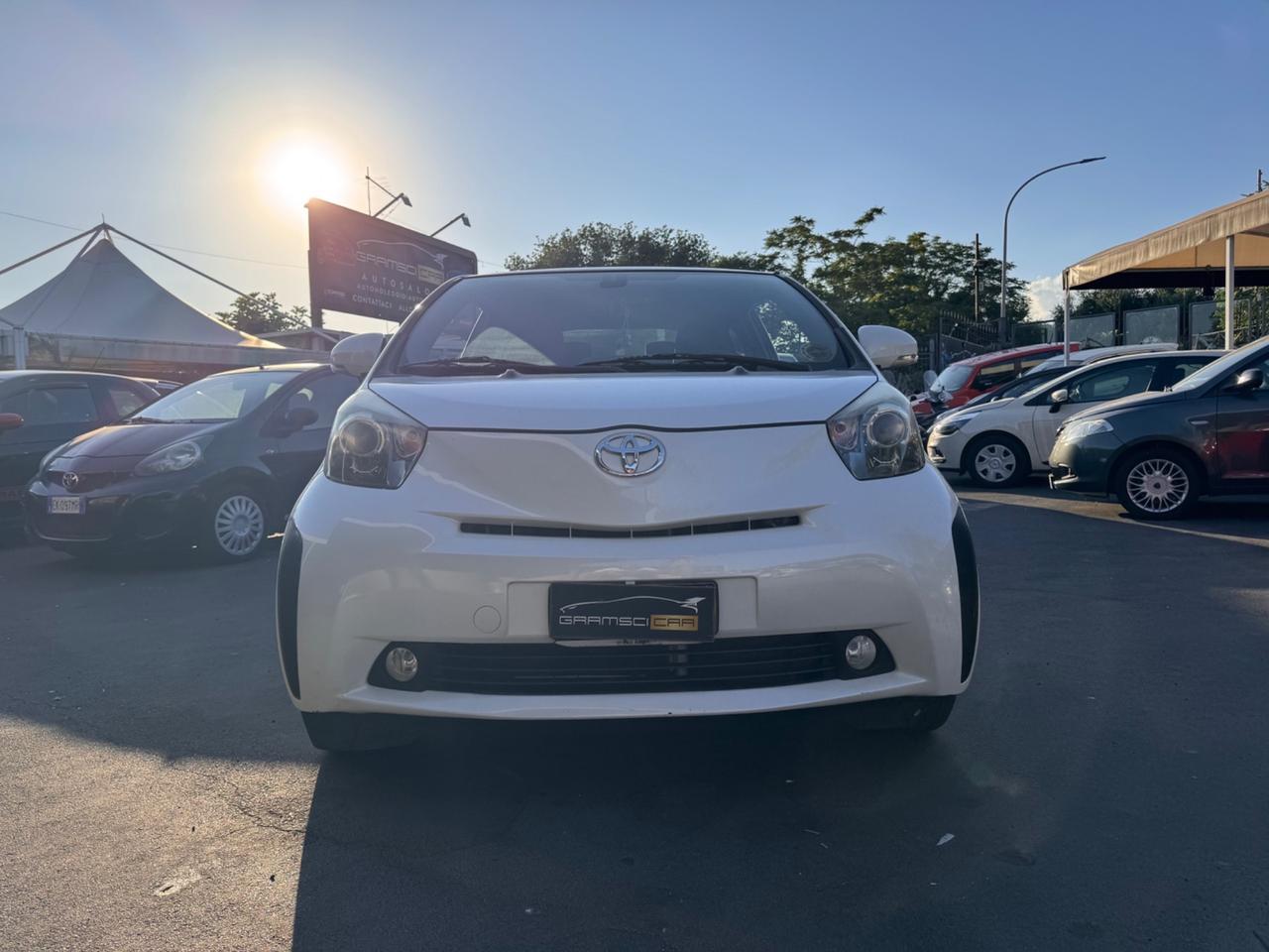 Toyota iQ 1.0 Sol